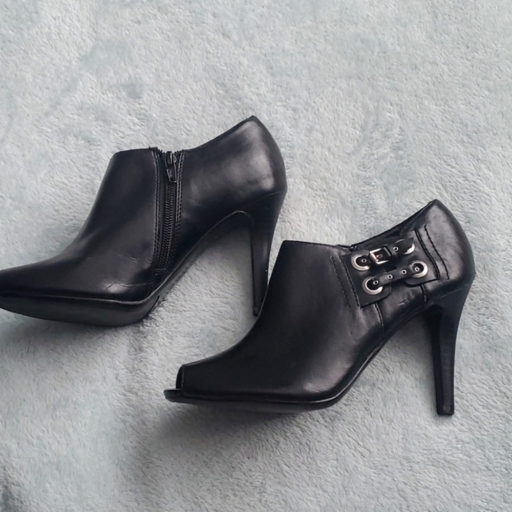 🌟Studio Paolo S-Cora Peep-Toe Booties